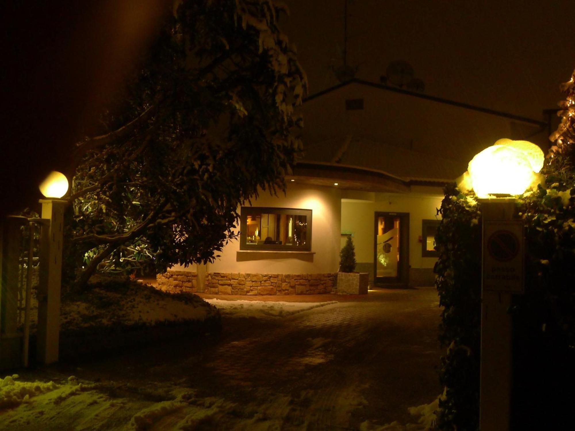 Hotel Motel K Casei Gerola Exterior photo